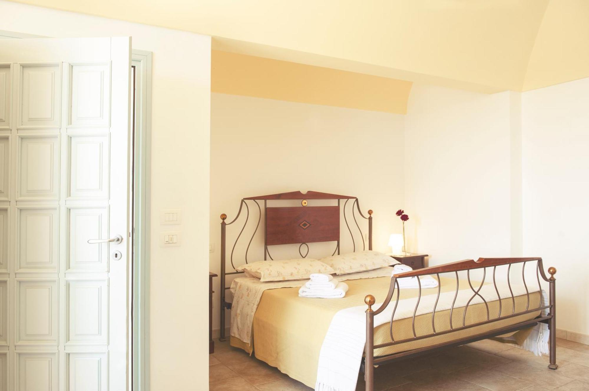 צ'יסטרנינו Agriturismo Masseria Calongo חדר תמונה